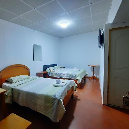Hostal Dulzura Caraz Exterior foto
